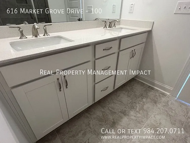 616 Market Grove Dr #100 — Photo 36