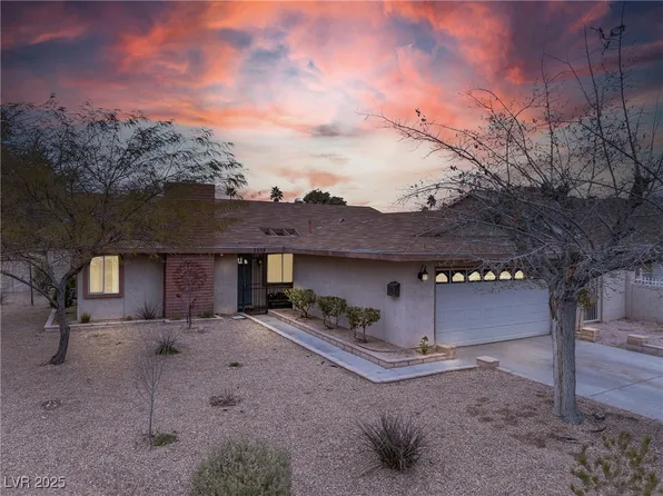 6858 Groveview Ln, Las Vegas, NV 89103