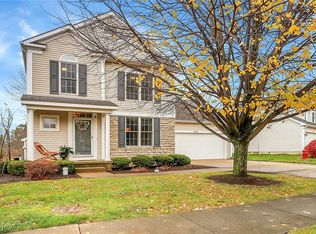 4869 Highland Place Ct, Richmond Heights, OH 44143