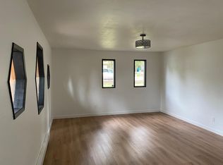 3021 NE 204th St, Lake Forest Park, WA 98155