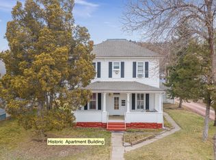 109 S 6th St, Hot Springs, SD 57747