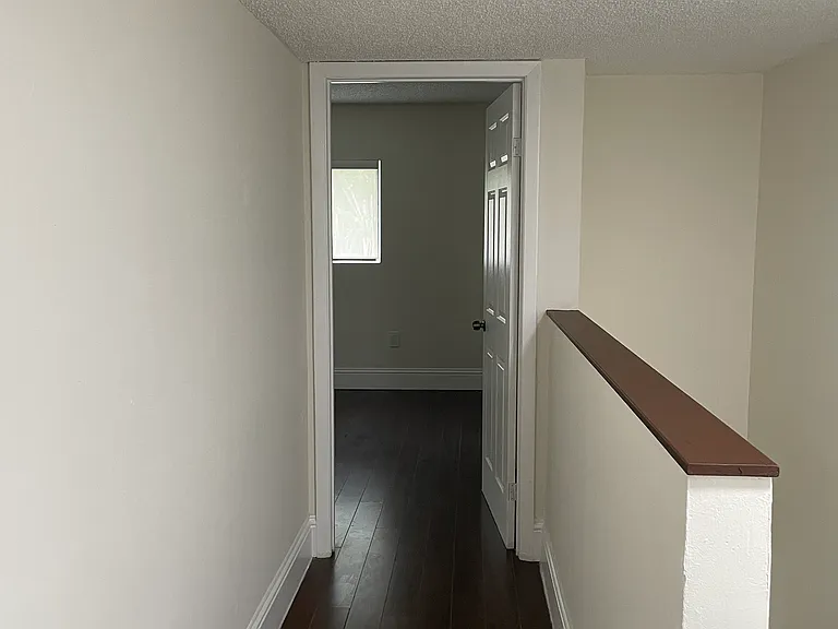9441 Palm Cir S #9441 — Photo 11