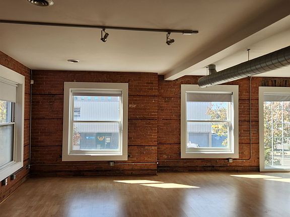 3rd image of 5734 Woodward Ave #5750-01