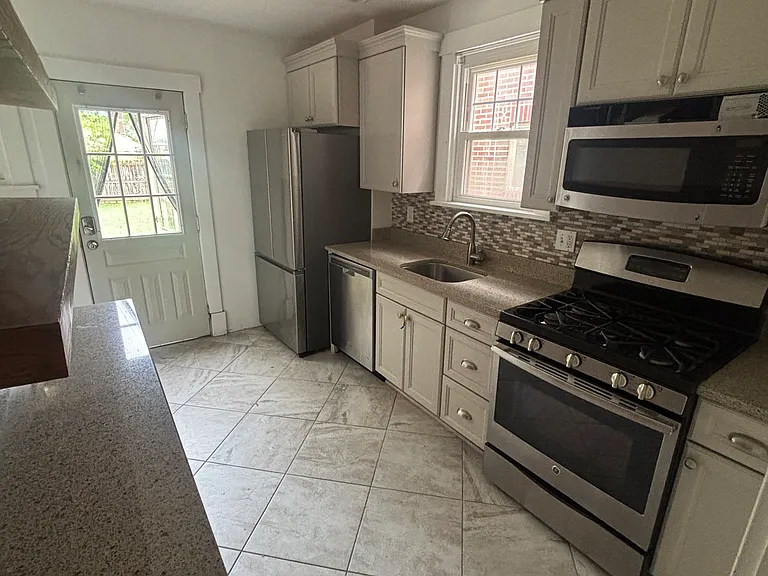 904 S Braddock Ave — Photo 13