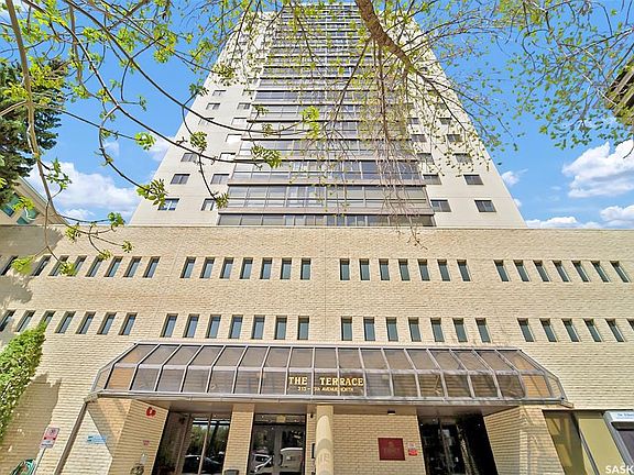 3rd image of UNIT 2001-315 5th AVENUE N
