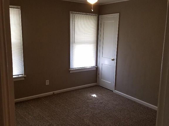3rd image of 2329 Huntington Ave