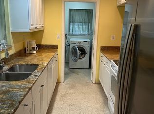 120 6th St N, Naples, FL 34102