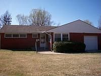 1st image of 207 W 30th Ave