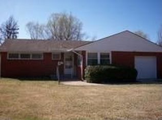 207 W 30th Ave, Hutchinson, KS 67502