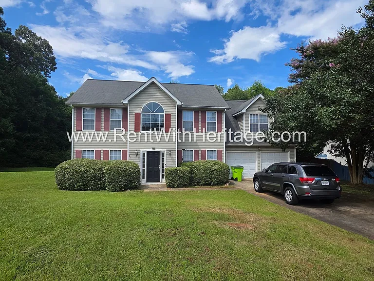 6535 Manor Creek Dr — Photo 3