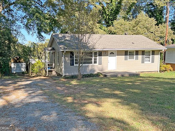 2nd image of 9 Wisteria Dr SE