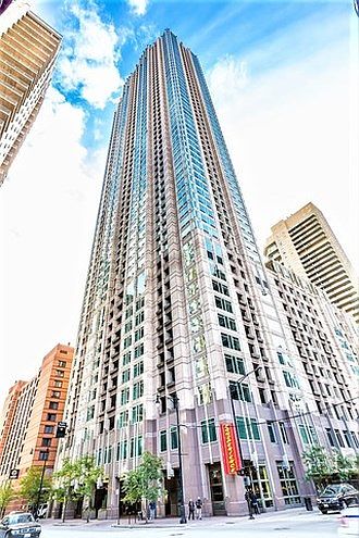 1st image of 33 W Ontario St APT 15I