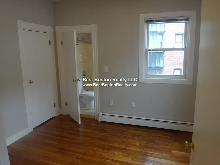 20 John F Kennedy St #7 — Photo 12