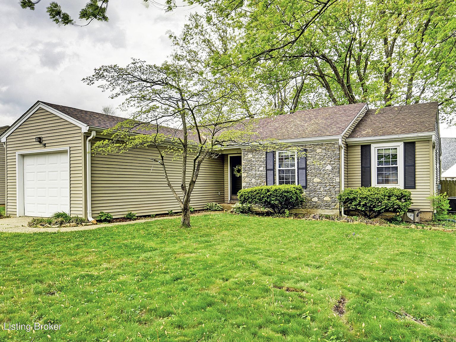 6618 Ashbrooke Dr, Pewee Valley, KY 40056 Zillow