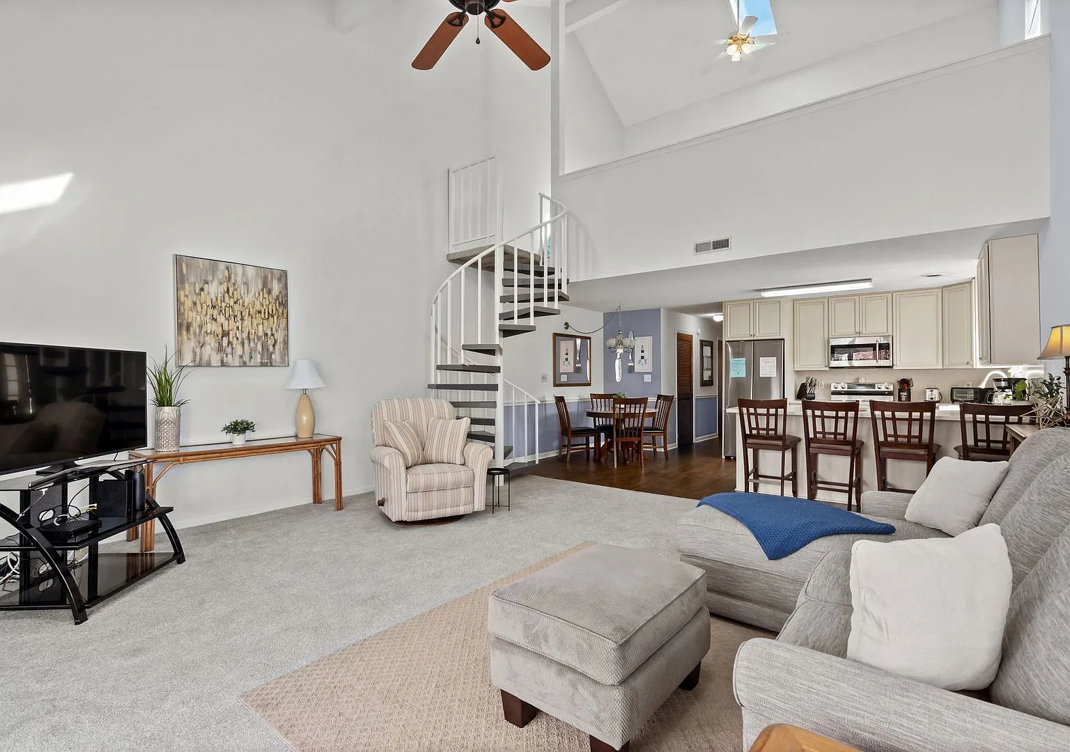 1920 Bent Grass Dr — Photo 1