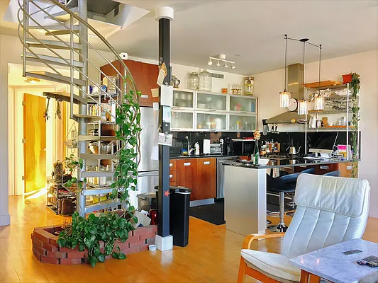 Rented by Matthew Gros-Werter, LREB  | media 7