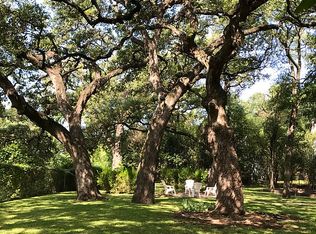 1700 Victoria Dr, Austin, TX 78721