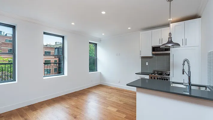 Rented by Nooklyn NYC LLC | media 37