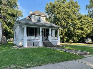 1904 N Graceland Ave, Decatur, IL 62526