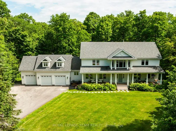 36 Marchbrook Cir, Ottawa, ON K2W 1A1