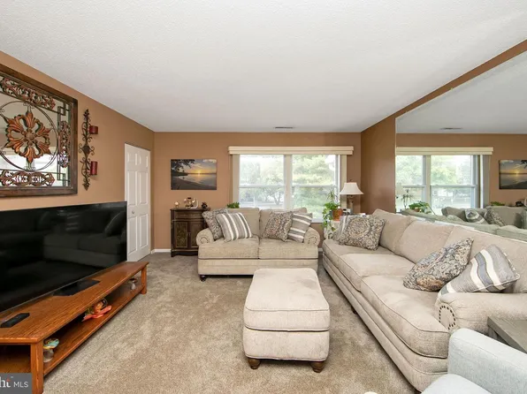 206 Winding Way, Westville, NJ 08093