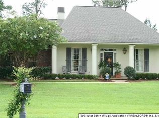 5661 Hilltop Cir, Saint Francisville, LA 70775