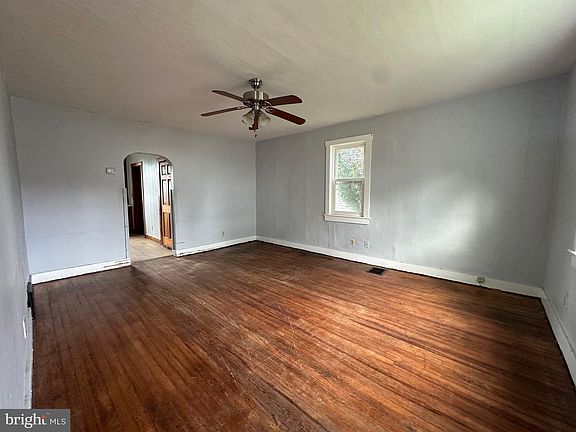4th image of 49-51 McCulloh St