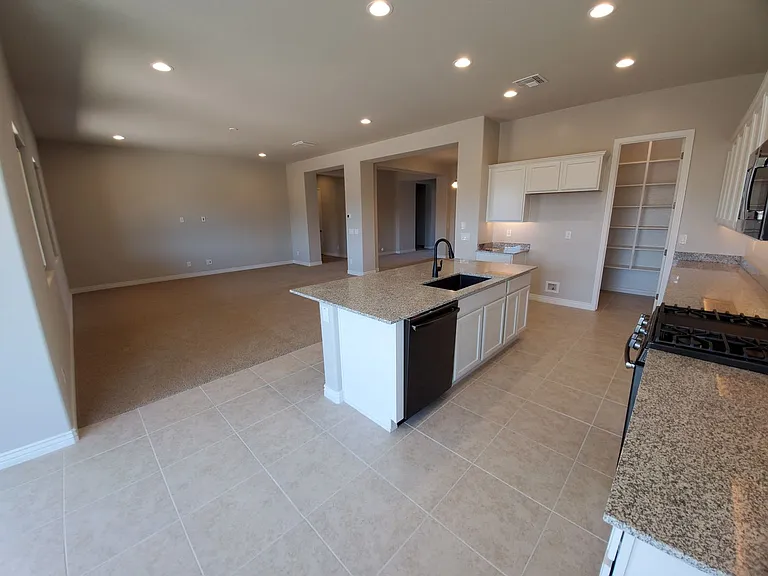 8537 W Myrtle Ave — Photo 8