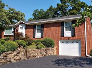 2901 Lofton Rd, Roanoke, VA 24018