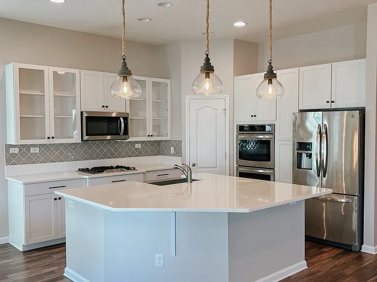 2246 Eagle Perch Pl — Photo 18