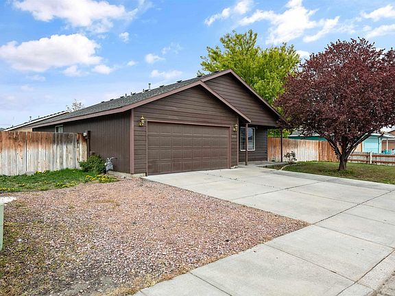 2nd image of 7907 Savary Dr