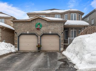 13 Surrey Dr, Barrie, ON L4M0C5