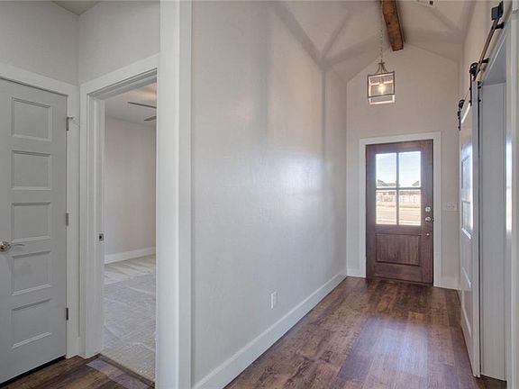 4th image of 2308 E Kellen Court Ter