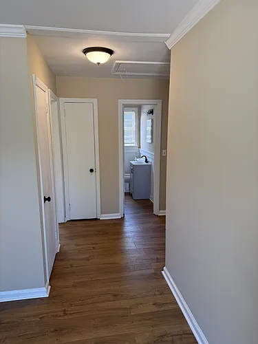 1905 Meadow Ln Photo 1