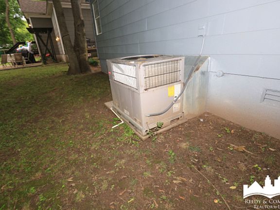 4th image of 2503 Hollins Ave