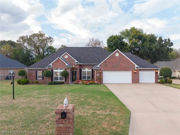 6803 Southfield Cir, Fort Smith, AR 72916