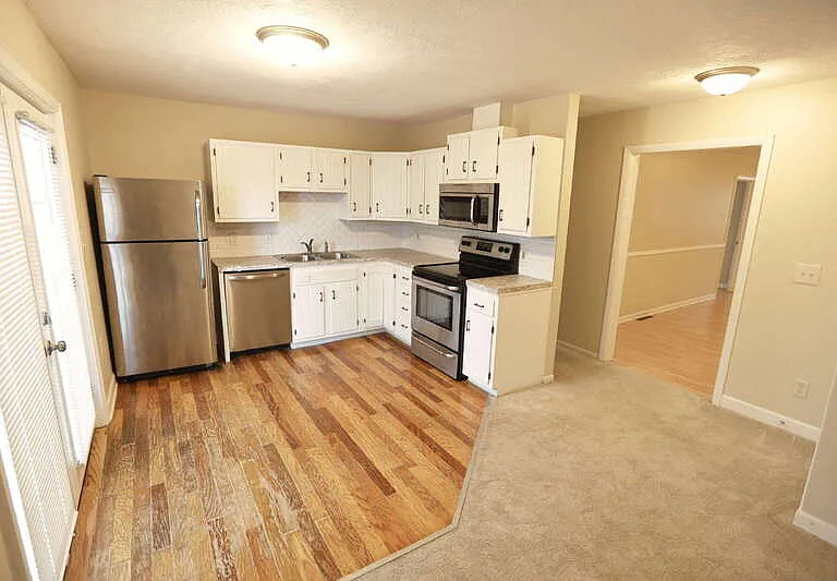 6901 Hammond Ave SE #C — Photo 3