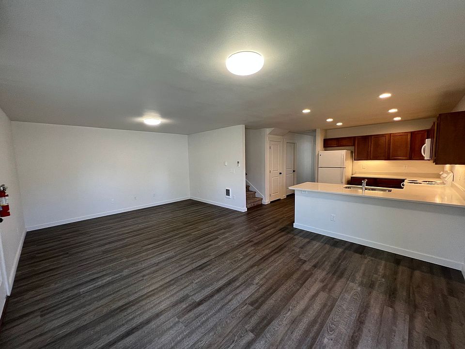 1st image of 111 W Helena Ave #2