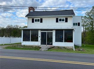 585 Lone Pine Rd, Washington, PA 15301