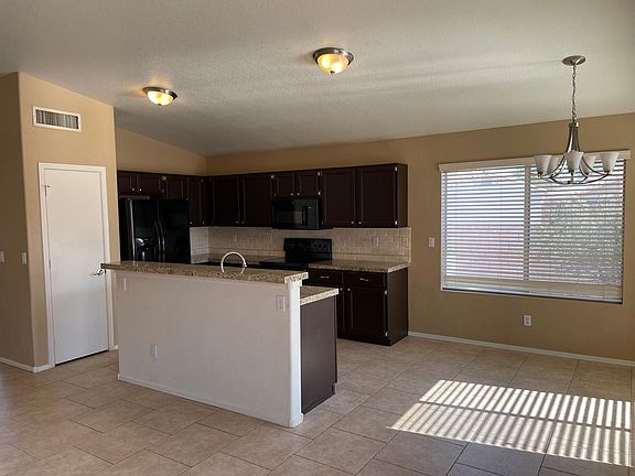 3rd image of 2819 E Brookwood Ct