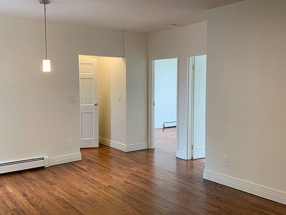 2nd image of 1307 Pacific St APT 5D
