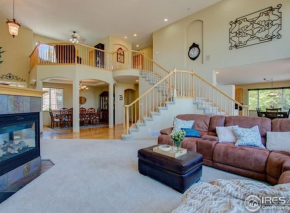 Soaring Ceilings gorgeous layout!
