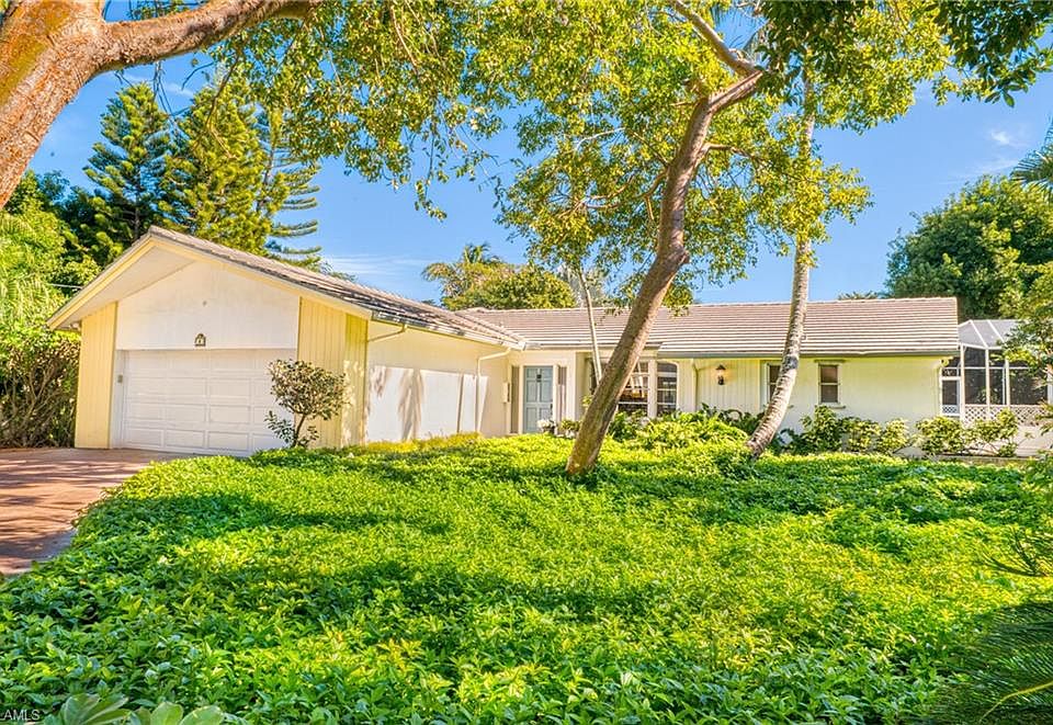 1st image of 15411 Captiva Dr #9
