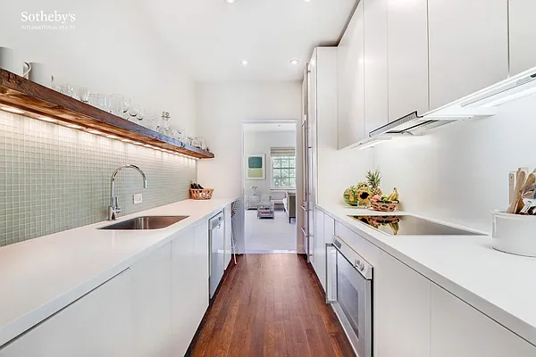 Rented by Sotheby's International Realty | media 12