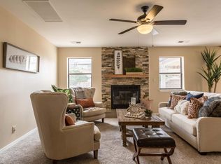 657 Chaps Rd SE, Rio Rancho, NM 87124