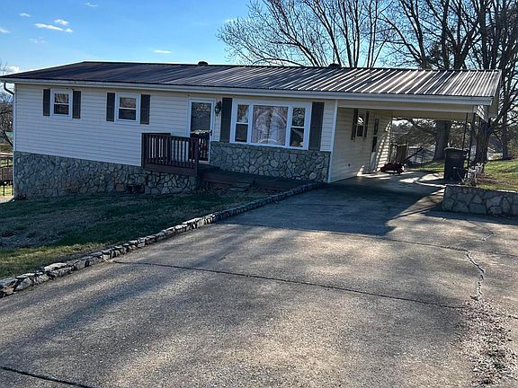 2nd image of 211 Linda St