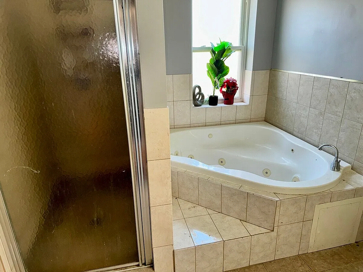 3 bed, 1800 sqft, $2,400 — Photo 4