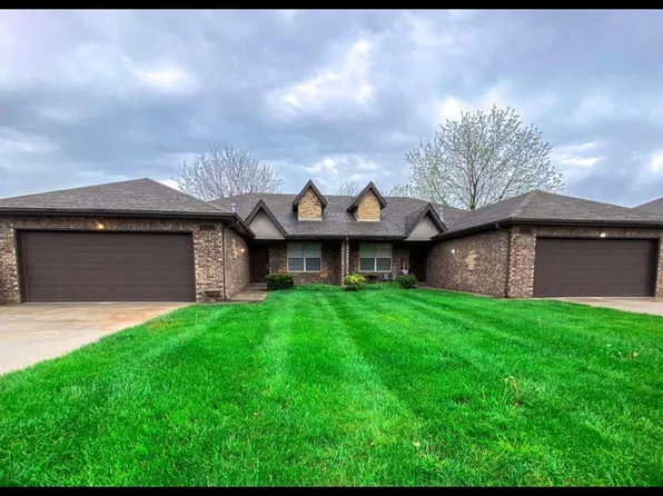 3906 N 16th St, Ozark, MO 65721