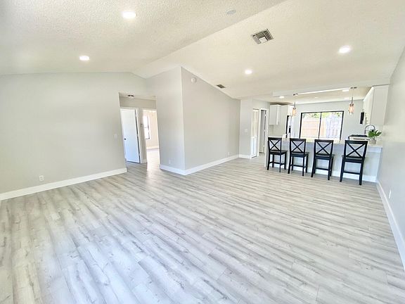 3rd image of 5976 Corson Pl