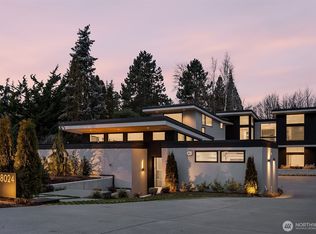 8024 NE 8th St, Medina, WA 98039